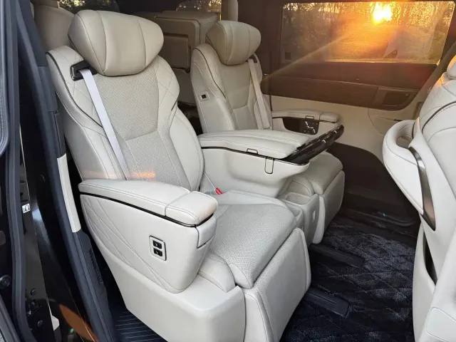 Toyota Alphard — Фото автомобиля 14