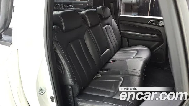 KG_Mobility_Ssangyong Rexton Новый Rexton Sport Khan Дизель 2.2 4WD — Фото автомобиля 24