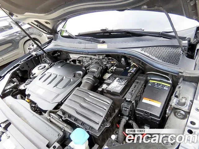 Volkswagen Tiguan Tiguan 2 поколение 2.0 TDI Premium — Фото автомобиля 18