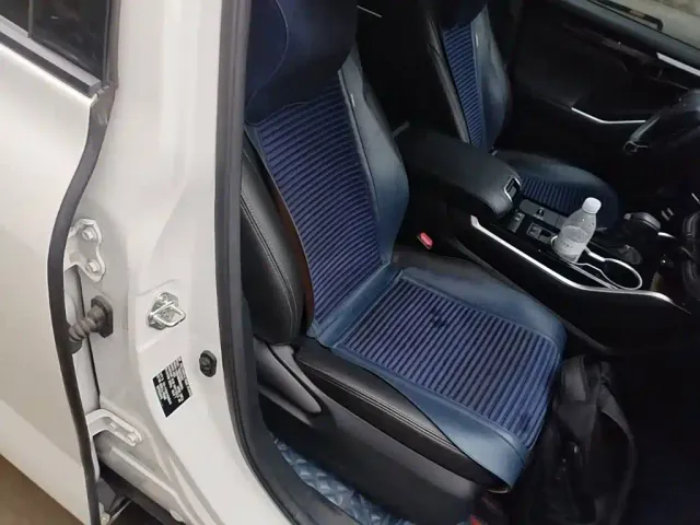 Toyota Crown Kluger — Фото автомобиля 24