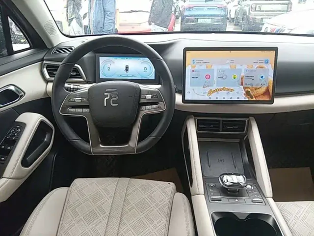 BYD Yuan UP — Фото автомобиля 10