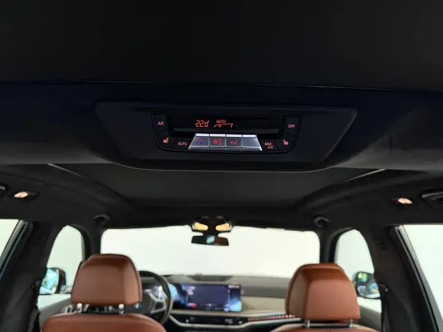 BMW X7 — Фото автомобиля 11