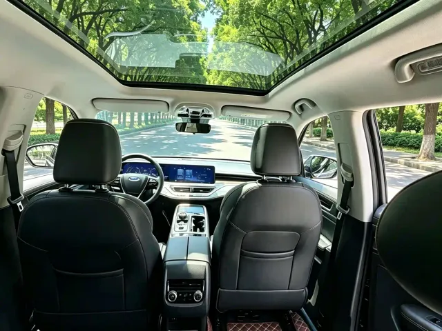 Ford Territory — Фото автомобиля 9