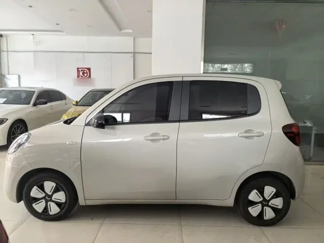 Wuling Hongguang Mini EV — Фото автомобиля 6