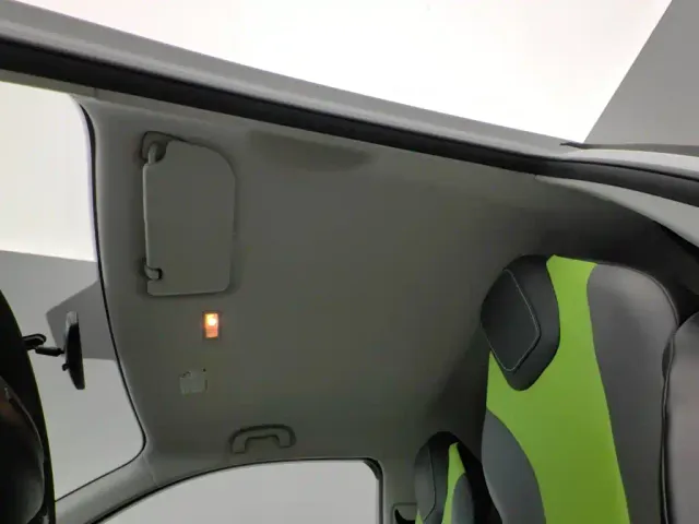 Roewe Clever — Фото автомобиля 14