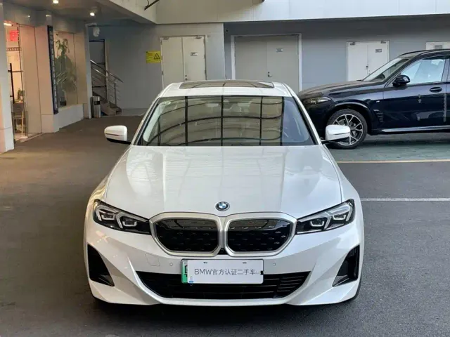 BMW i3 — Фото автомобиля 2