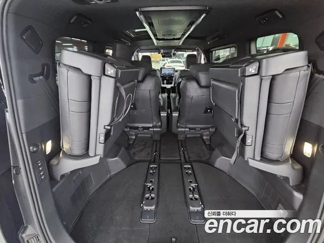 Toyota Alphard Generation 4 — Фото автомобиля 19
