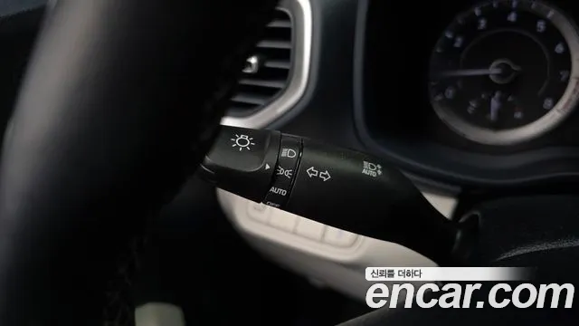 Hyundai Venue Venue 1.6 Modern Plus — Фото автомобиля 24