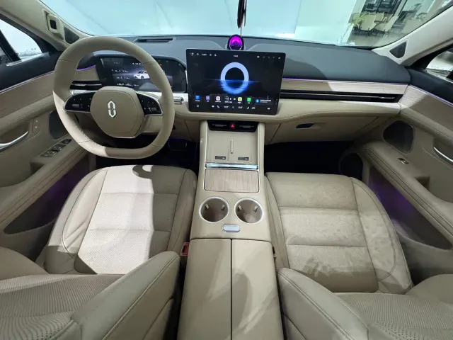 Aito M5 — Фото автомобиля 7