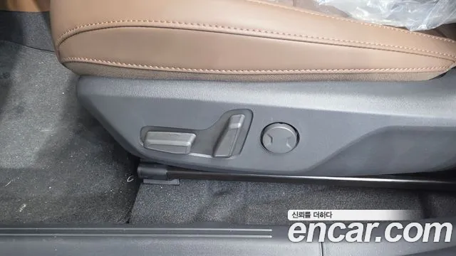 Kia Niro Prestige — Фото автомобиля 26