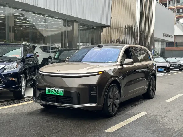 Фотография автомобиля — Li Auto L9