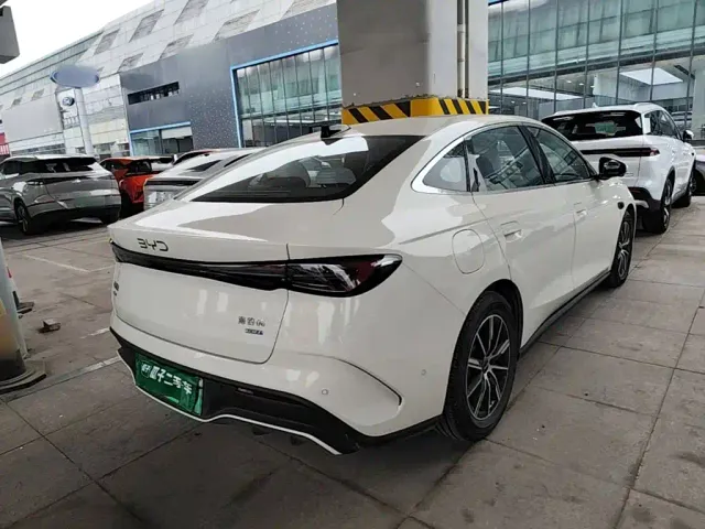 BYD Seal 06 — Фото автомобиля 6