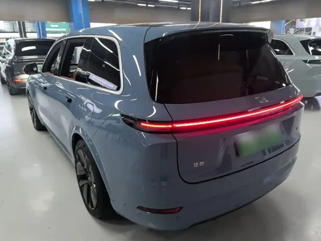 Li Auto L9 — Фото автомобиля 4