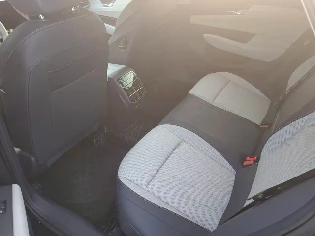 Volkswagen Passat — Фото автомобиля 6