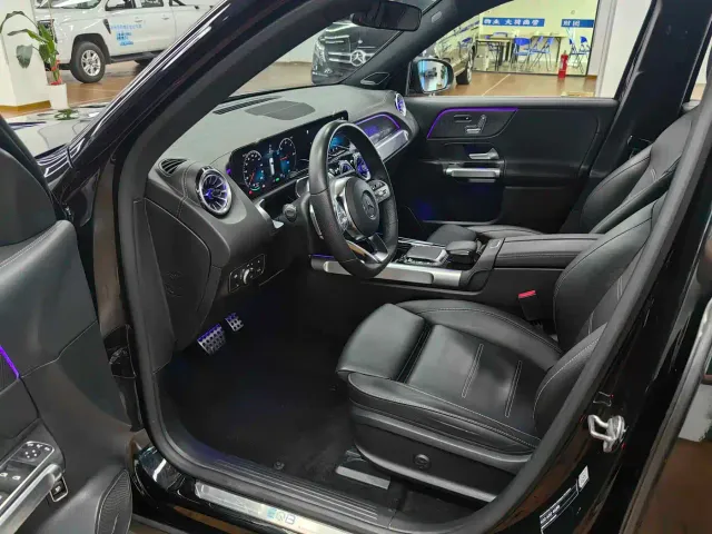 Mercedes-Benz EQB — Фото автомобиля 10