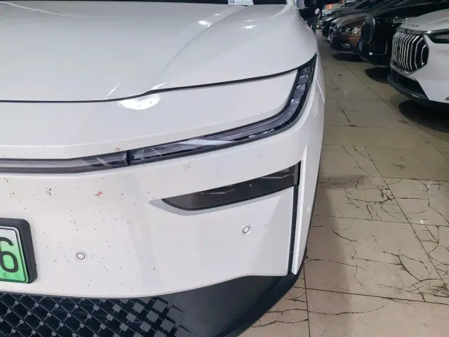 Toyota BoZhi 3X — Фото автомобиля 15