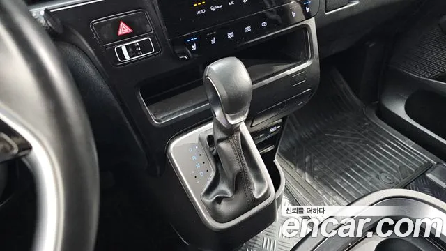 Hyundai Staria Staria Карго 5 мест — Фото автомобиля 9