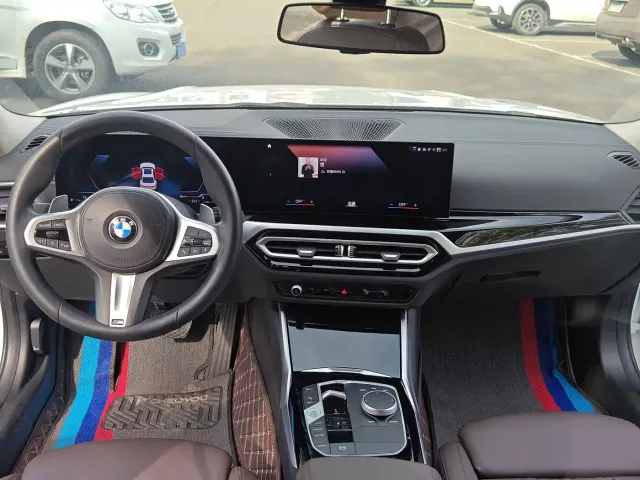 BMW 3 Series — Фото автомобиля 10