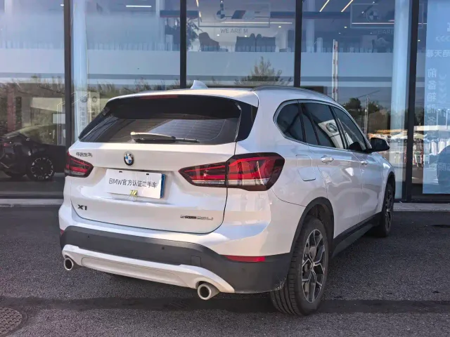 BMW X1 — Фото автомобиля 6