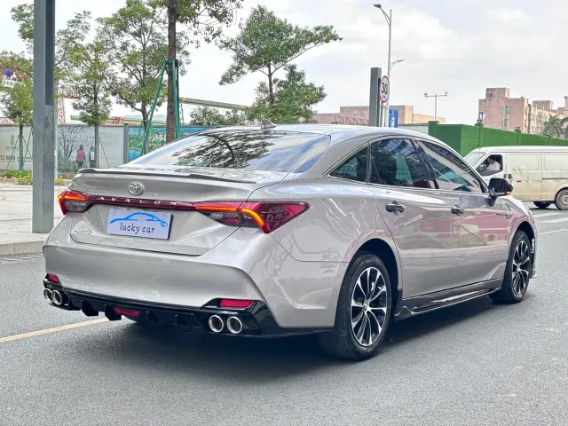 Toyota Avalon — Фото автомобиля 4