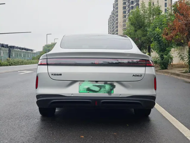 Changan Qiyuan A06 — Фото автомобиля 9