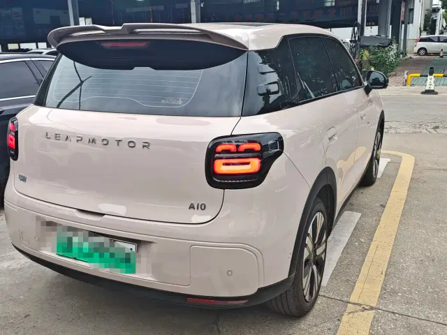 Leapmotor A10 — Фото автомобиля 5