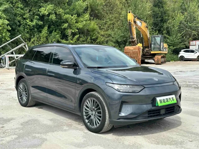 Leapmotor C11 — Фото автомобиля 3