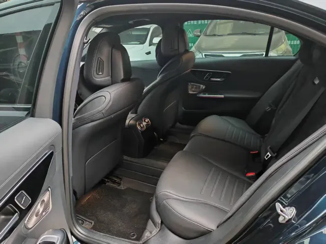 Mercedes-Benz C-Class — Фото автомобиля 6
