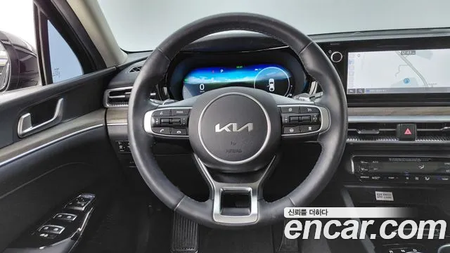 Kia K5 Generation 3 — Фото автомобиля 14