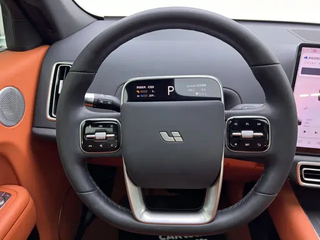 Li Auto L7 — Фото автомобиля 22