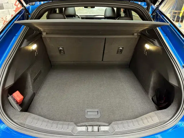 Ford EVOS — Фото автомобиля 8
