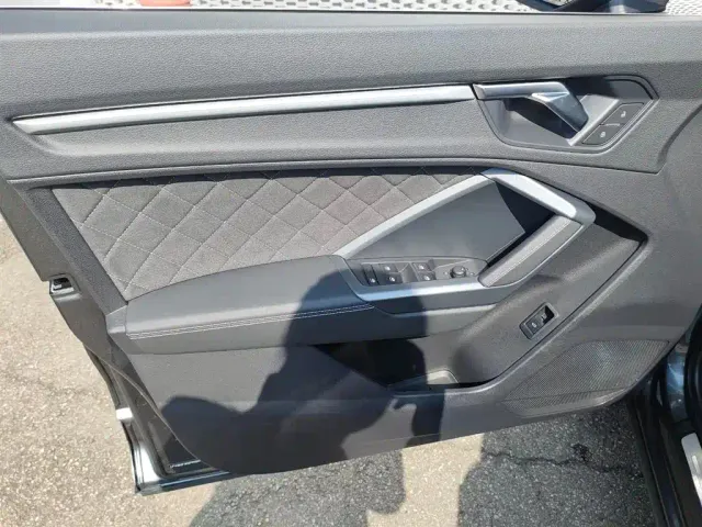 Audi Q3 — Фото автомобиля 15