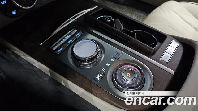 Genesis G80 RG3 — Фото автомобиля 12