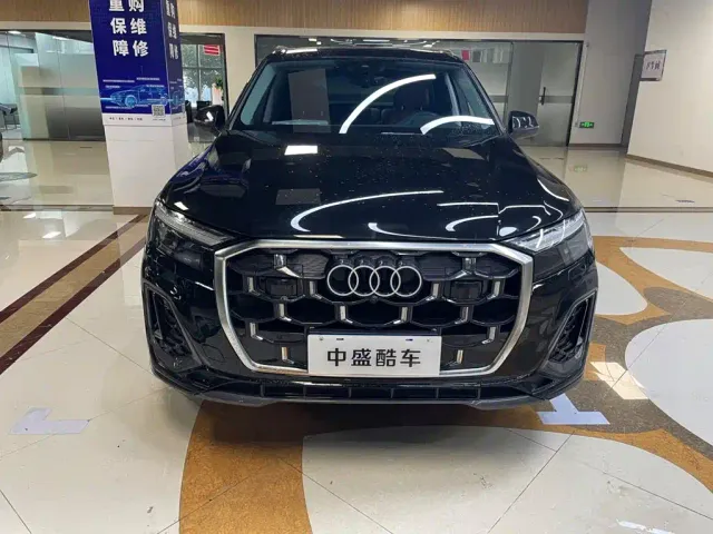 Audi Q7 — Фото автомобиля 2
