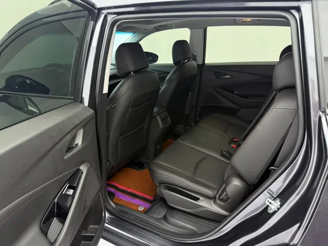 Chevrolet Orlando — Фото автомобиля 14
