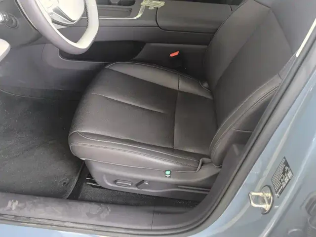 Leapmotor B01 — Фото автомобиля 9