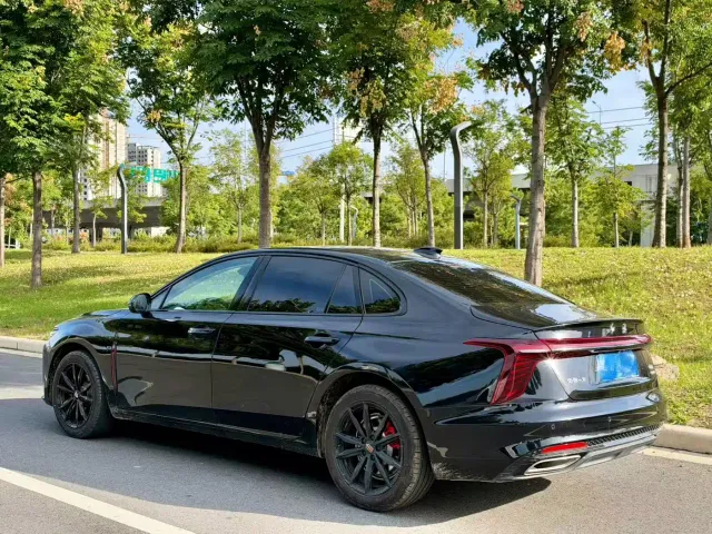 Hongqi H5 — Фото автомобиля 2