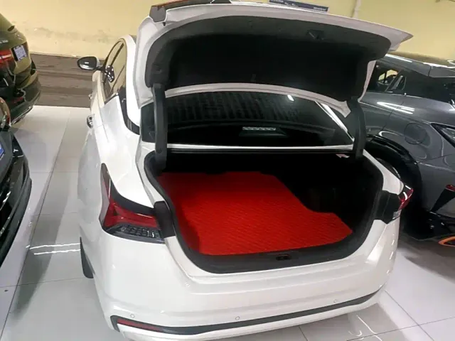 Nissan Teana — Фото автомобиля 18