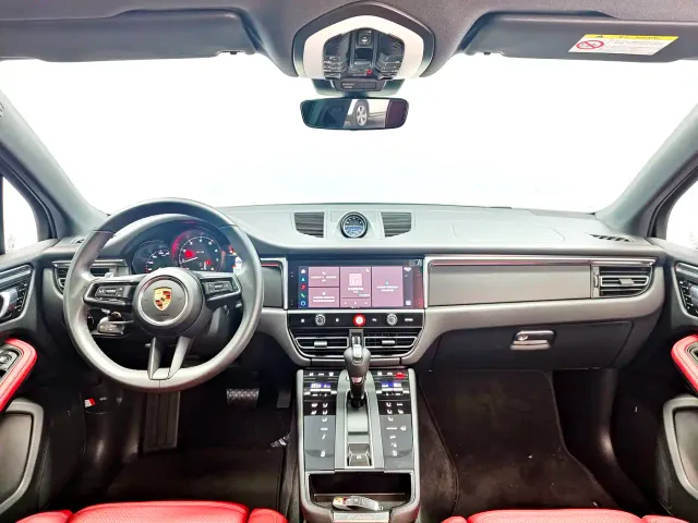Porsche Macan — Фото автомобиля 12