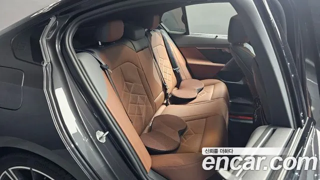 BMW 5-Series 5 серия (G60) 530i xDrive M Sport Pro Special Edition — Фото автомобиля 11