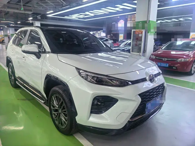 Toyota Wildlander — Фото автомобиля 3