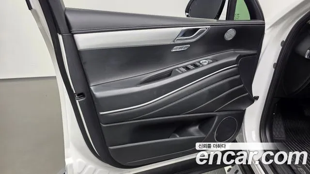 Genesis GV80 2.5T Бензин AWD — Фото автомобиля 22