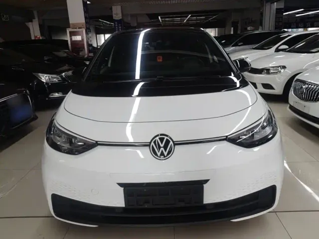 Volkswagen ID.3 — Фото автомобиля 2
