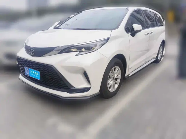 Фотография автомобиля — Toyota Granvia