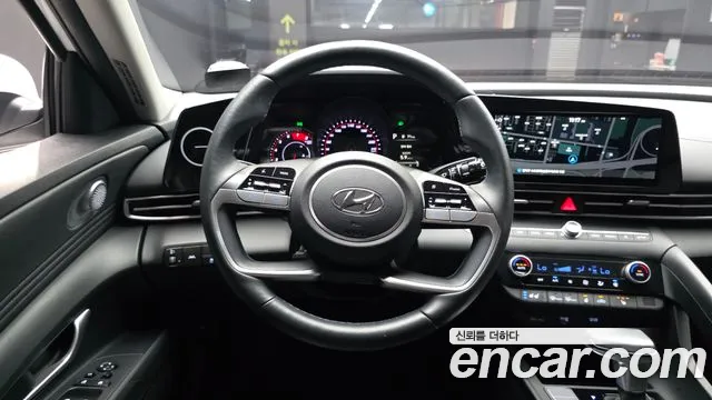 Hyundai AVANTE Avante (CN7) — Фото автомобиля 13