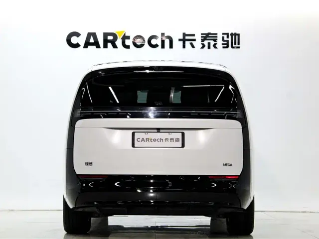 Li Auto MEGA — Фото автомобиля 6