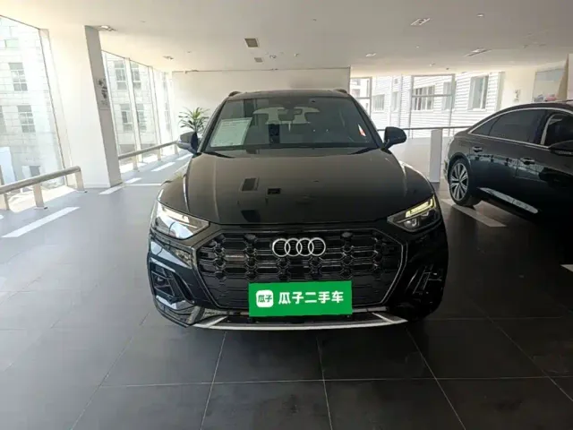 Audi Q5L — Фото автомобиля 2