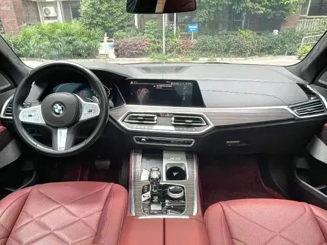 BMW X5 — Фото автомобиля 3