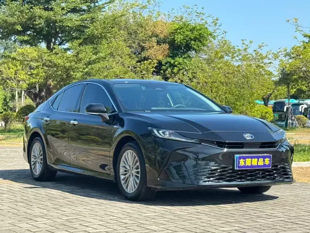 Toyota Camry — Фото автомобиля 3