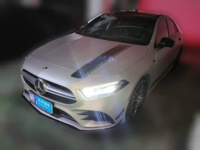 Фотография автомобиля — Mercedes-Benz A-Class AMG